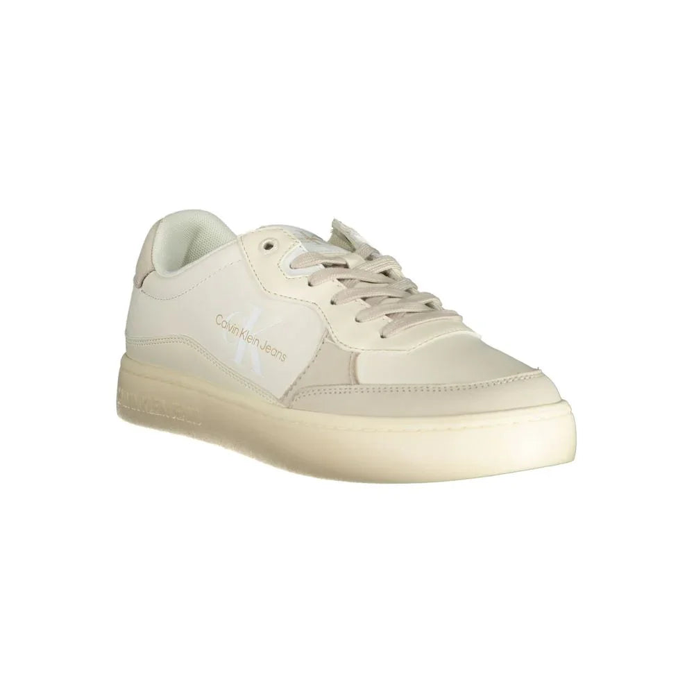 Calvin Klein Baskets Blanches Avec Détails Contraste Et Logo Distinctif En Matière Recyclée - Apparel & Accessories > Shoes > Sneakers from Calvin Klein