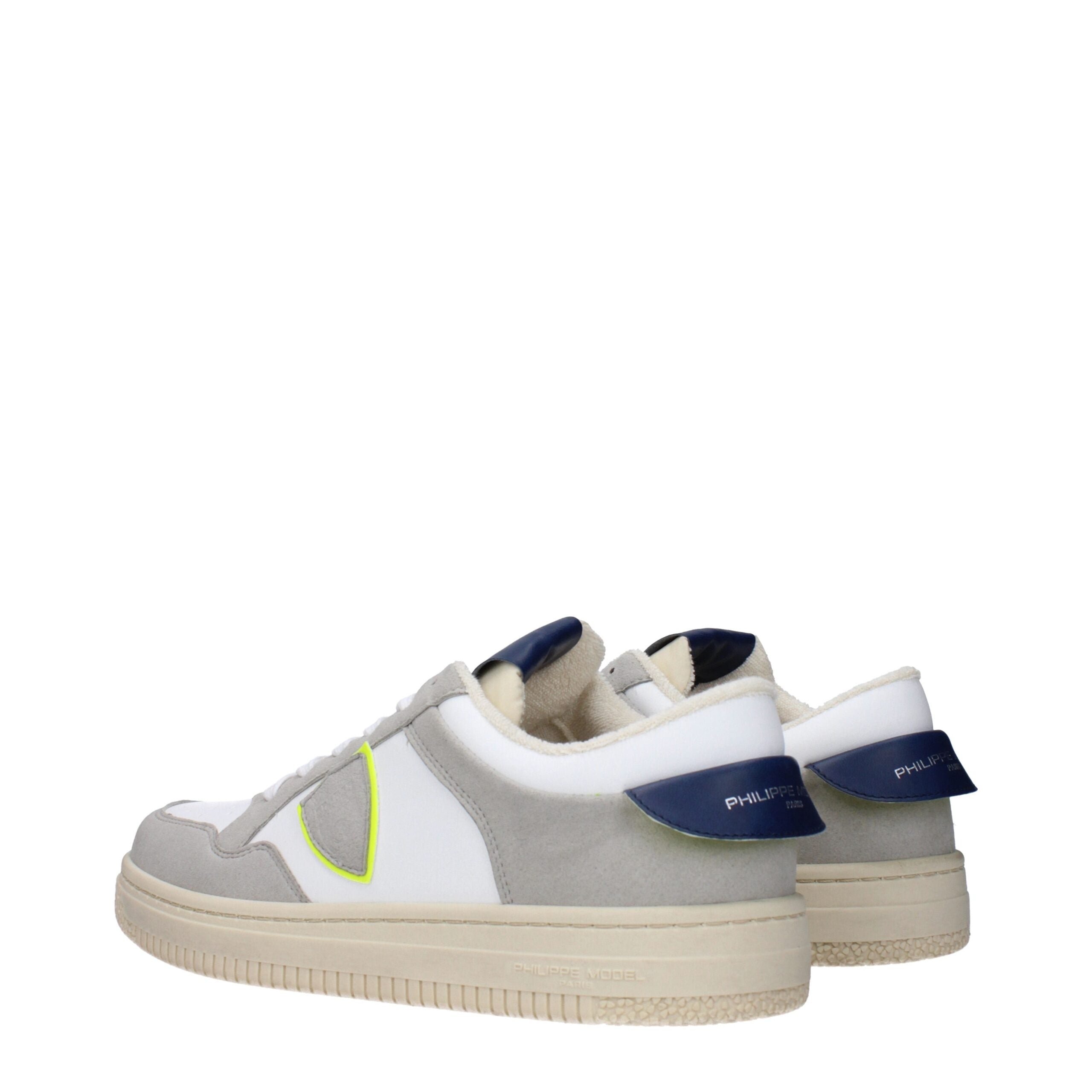 Baskets en cuir blanc Philippe Model LYLUCXTB230 avec logo frontal et arrière, effet vintage.