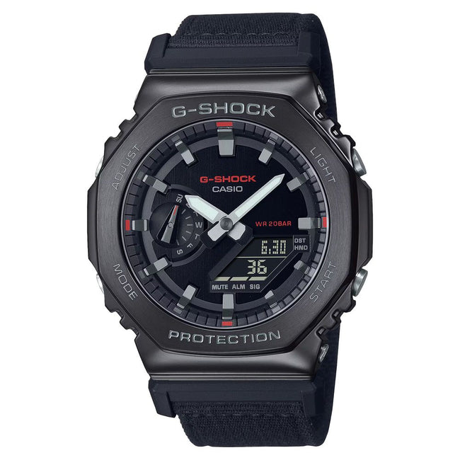 Montre de sport Casio G-Shock noire, boîtier acier noir et bracelet tissu noir, affichage analogique/numérique Hover Image