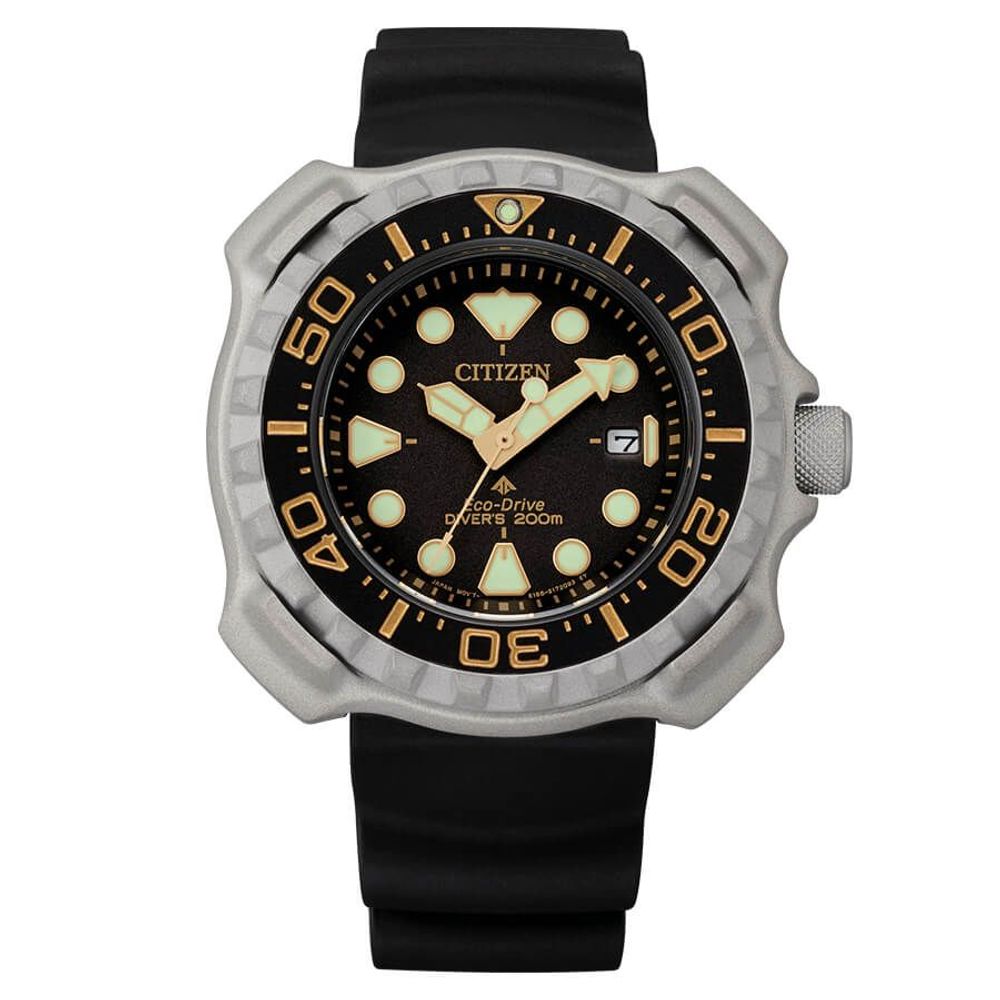 Citizen Montre Sport Titanium, Solaire, Étanche 20ATM